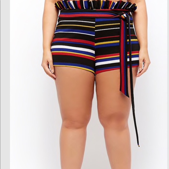 Plus size Cute high waisted paper bag shorts NWOT - Picture 2 of 5